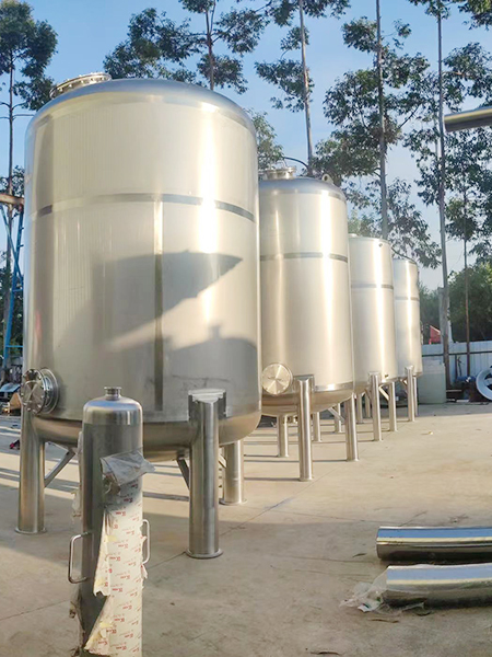 不锈钢无菌水箱调试 